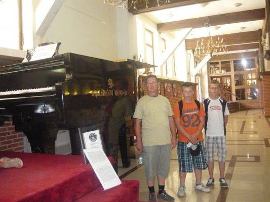 Grafika #22: Wycieczka do Szymbarku