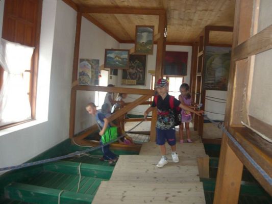 Grafika #23: Wycieczka do Szymbarku