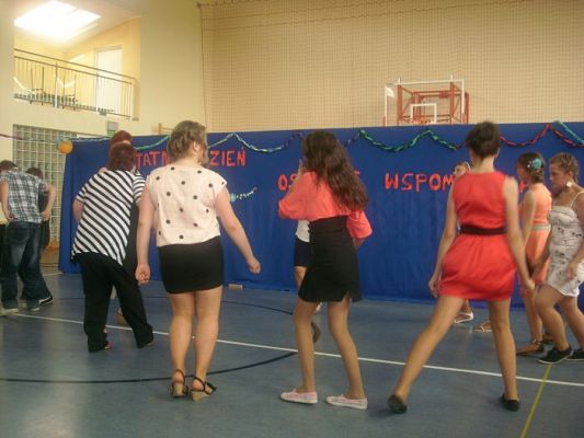 Grafika #18: Wieczorek pożegnalny klasy VI