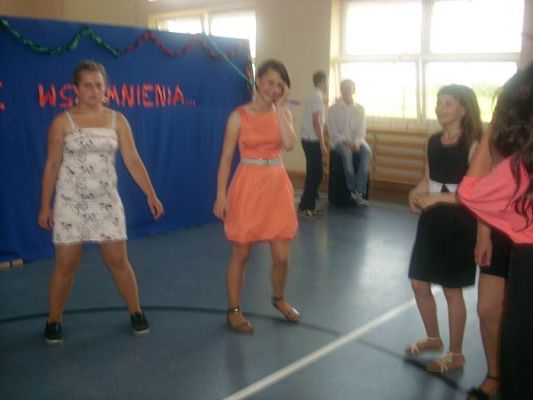 Grafika #19: Wieczorek pożegnalny klasy VI