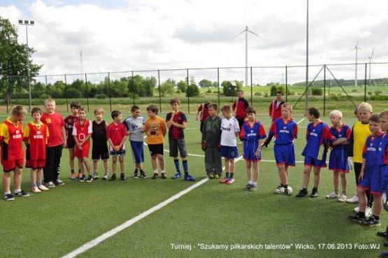 Grafika #1: Turniej Piłki Nożnej - "Szukamy Piłkarskich Talentów"
