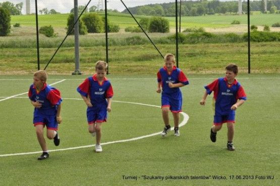 Grafika #8: Turniej Piłki Nożnej - "Szukamy Piłkarskich Talentów"