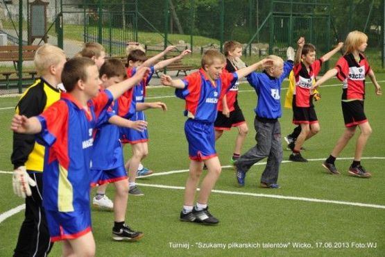 Grafika #16: Turniej Piłki Nożnej - "Szukamy Piłkarskich Talentów"