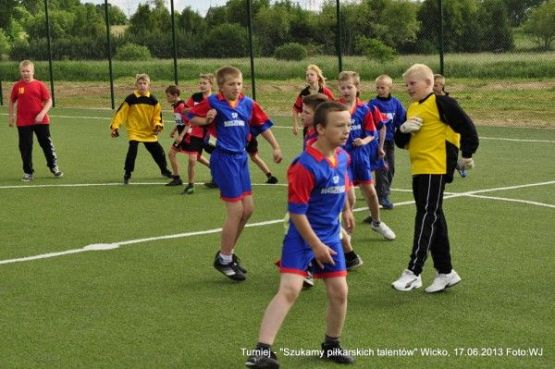 Grafika #18: Turniej Piłki Nożnej - "Szukamy Piłkarskich Talentów"
