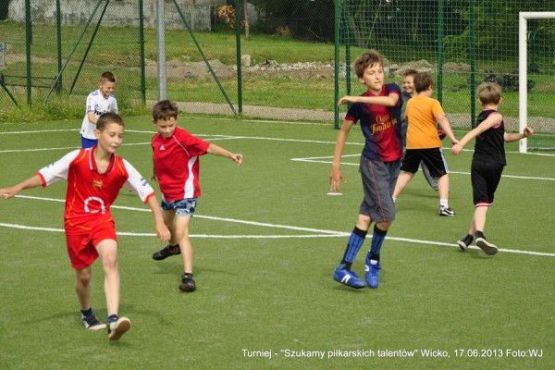 Grafika #22: Turniej Piłki Nożnej - "Szukamy Piłkarskich Talentów"