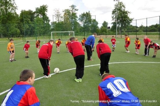 Grafika #28: Turniej Piłki Nożnej - "Szukamy Piłkarskich Talentów"