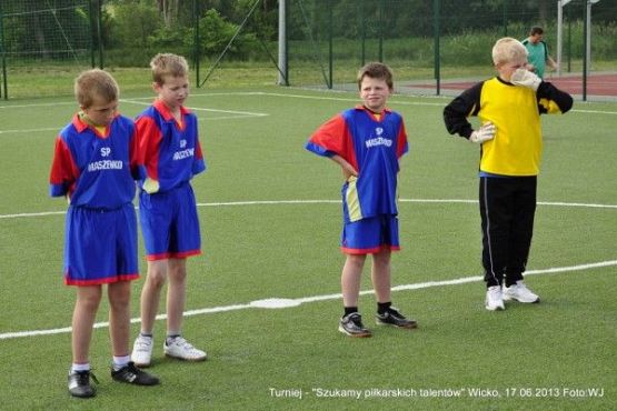 Grafika #32: Turniej Piłki Nożnej - "Szukamy Piłkarskich Talentów"