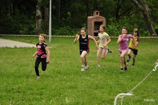 Grafika #21: Gminne Biegi Przełajowe "Krasnali"