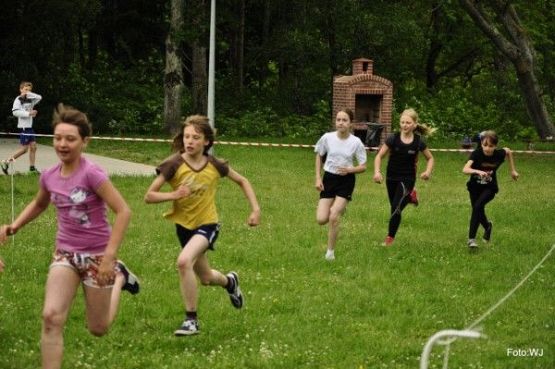 Grafika #23: Gminne Biegi Przełajowe "Krasnali"