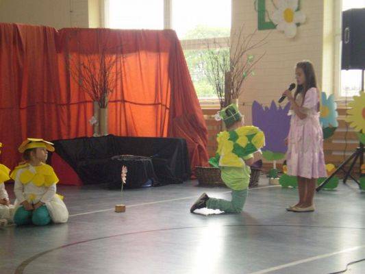 Grafika #17: Spotkanie z Calineczką