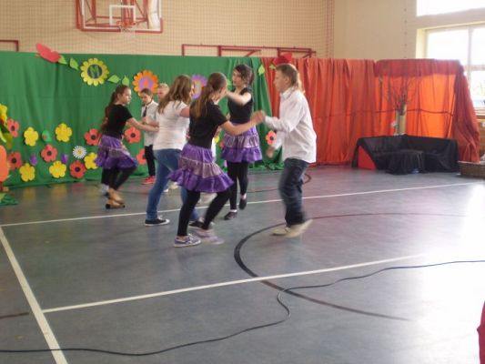 Grafika #23: Spotkanie z Calineczką