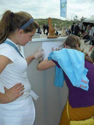 Grafika #2: Czołpino BEZPIECZNE FALE PRZYGODY