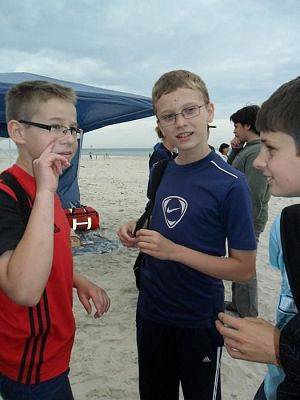 Grafika #6: Czołpino BEZPIECZNE FALE PRZYGODY