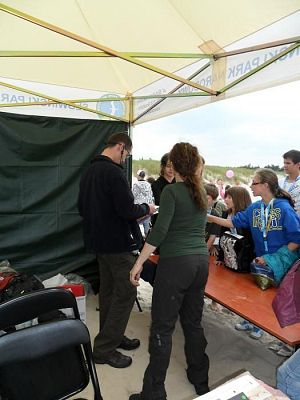 Grafika #17: Czołpino BEZPIECZNE FALE PRZYGODY