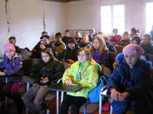 Grafika #18: WYCIECZKA DO MUZEUM WSI SŁOWIŃSKIEJ W KLUKACH