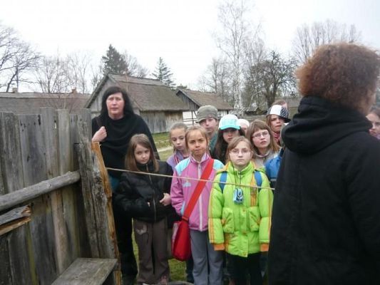 Grafika #27: WYCIECZKA DO MUZEUM WSI SŁOWIŃSKIEJ W KLUKACH