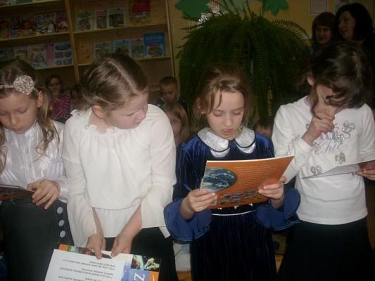 Grafika #5: Lubię czytać!