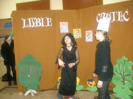 Grafika #7: Lubię czytać!