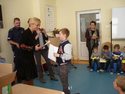 Grafika #2: Bezpieczna droga z radami SpongeBoba