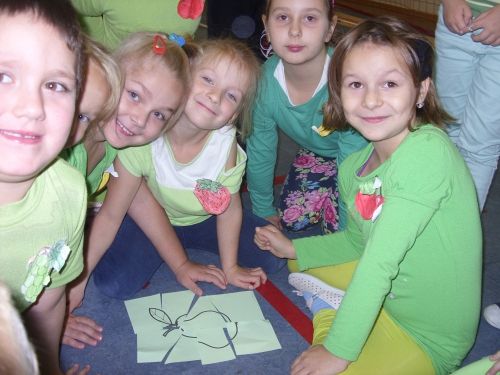 Grafika #3: Kolorowy Dzień Owoców i Warzyw