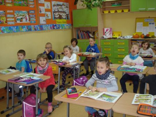 Grafika #0: Co może nas uchronić przed jesiennym przeziębieniem? Listopadowa pogoda.- zajęcia edukacji wczesnoszkolnej- klasa 1