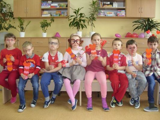 Grafika #0: Miłość niejedno ma imię