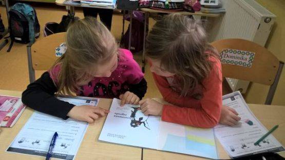 Grafika #1: "Zaczarowana zagroda"- Klasa 2