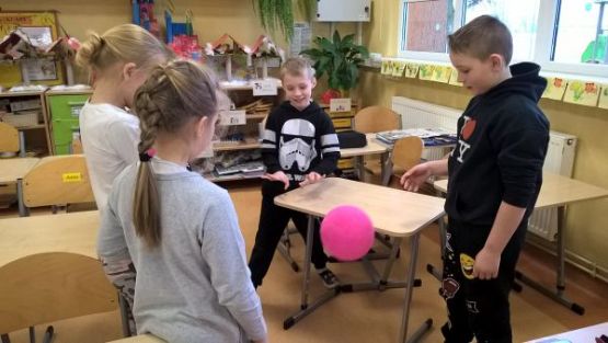 Grafika #11: Rozmaitości w klasie trzeciej