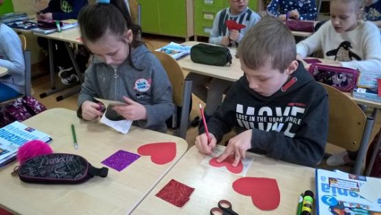 Grafika #4: Rozmaitości w klasie trzeciej