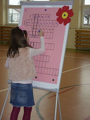 Grafika #1: ŚWIĘTO DZIEWCZYNEK