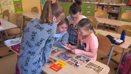 Grafika #0: Rodzinnych Świąt Wielkanocnych!- Klasa 3