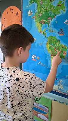 Grafika #16: Kwiecień w klasie trzeciej