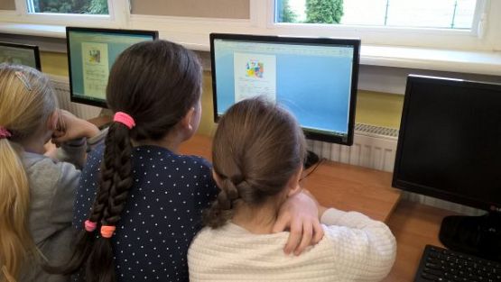 Grafika #10: Kwiecień w klasie trzeciej