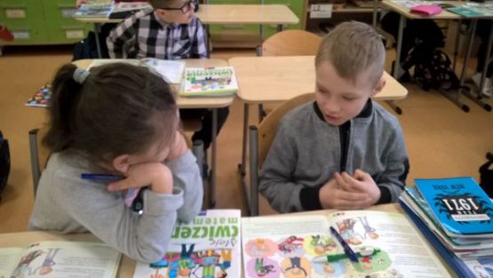 Grafika #5: Kwiecień w klasie trzeciej