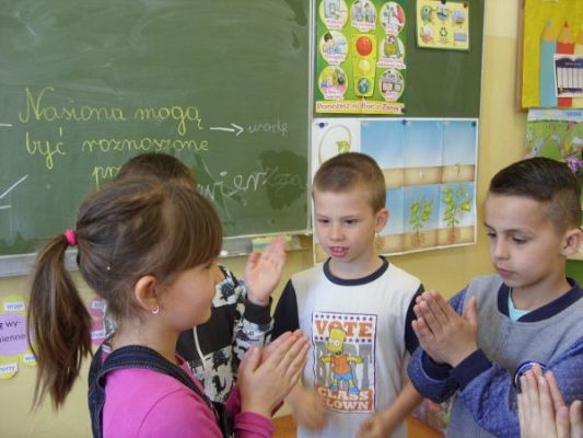 Grafika #12: Wśród roślin - klasa II