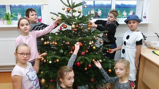 Grafika #3: MIKOŁAJKI W KLASIE II