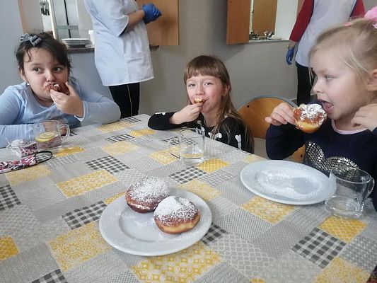 Grafika #8: Tłusty Czwartek pachnie u nas w każdym kącie