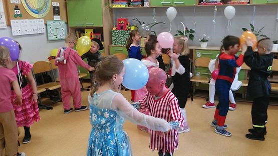 Grafika #5: BAL KARNAWAŁOWY