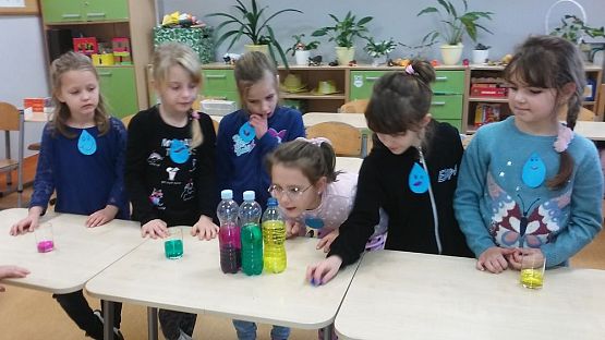 Grafika #4: Wodne eksperymenty