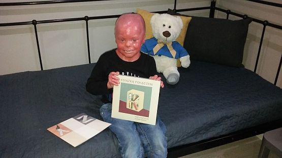 Grafika #1: Kampania społeczna "Mała książka - wielki człowiek"