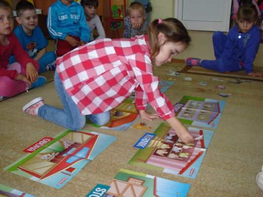 Grafika #18: Nowinki z wiejskiego podwórka