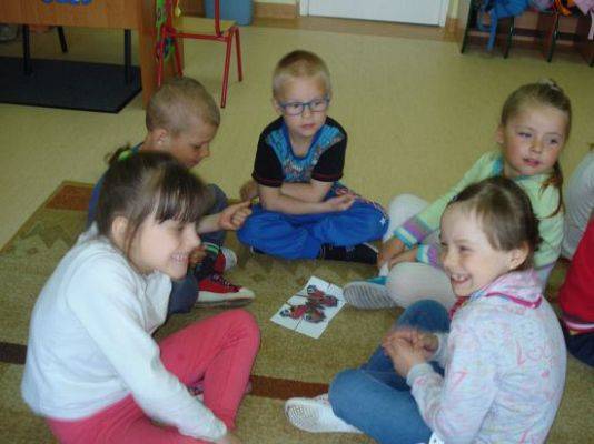 Grafika #14: Wiosna na łące