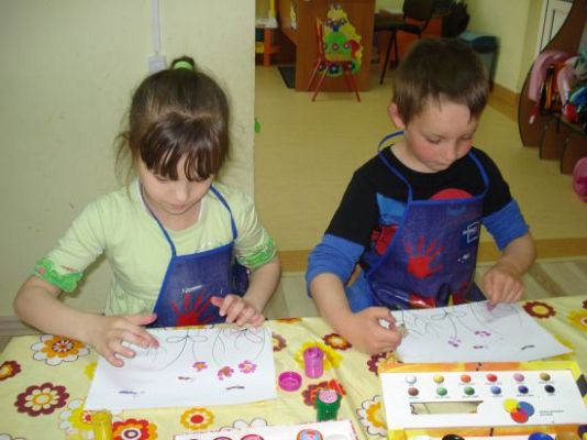 Grafika #4: Wiosna na łące