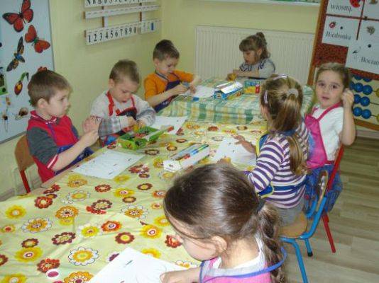 Grafika #2: Wiosna na łące