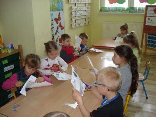 Grafika #19: Wiosna na łące