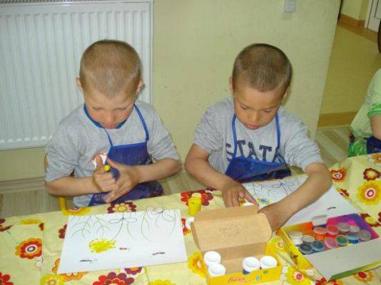 Grafika #3: Wiosna na łące