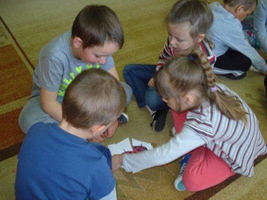 Grafika #18: Wiosna na łące