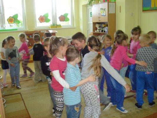 Grafika #26: Wiosna na łące