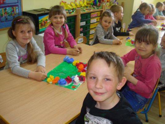 Grafika #46: Wiosna na łące