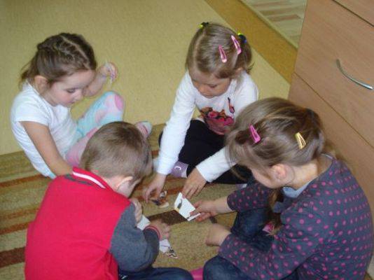 Grafika #15: Wiosna na łące